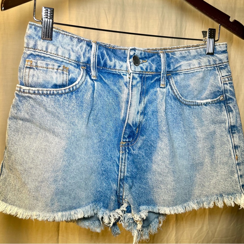 High-Waisted Blue Jean Shorts with Frayed Hem